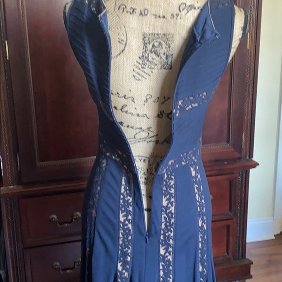 Tadashi Shoji cocktail dress EUC - Picture 8 of 8